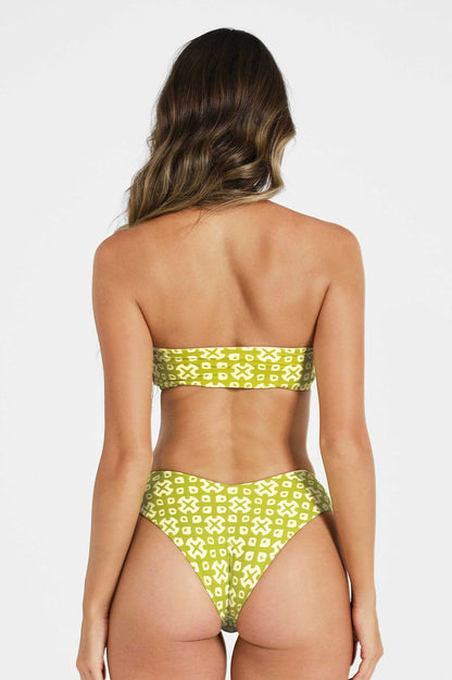 Nadia Scrunched Bandeau Top / Kiwi