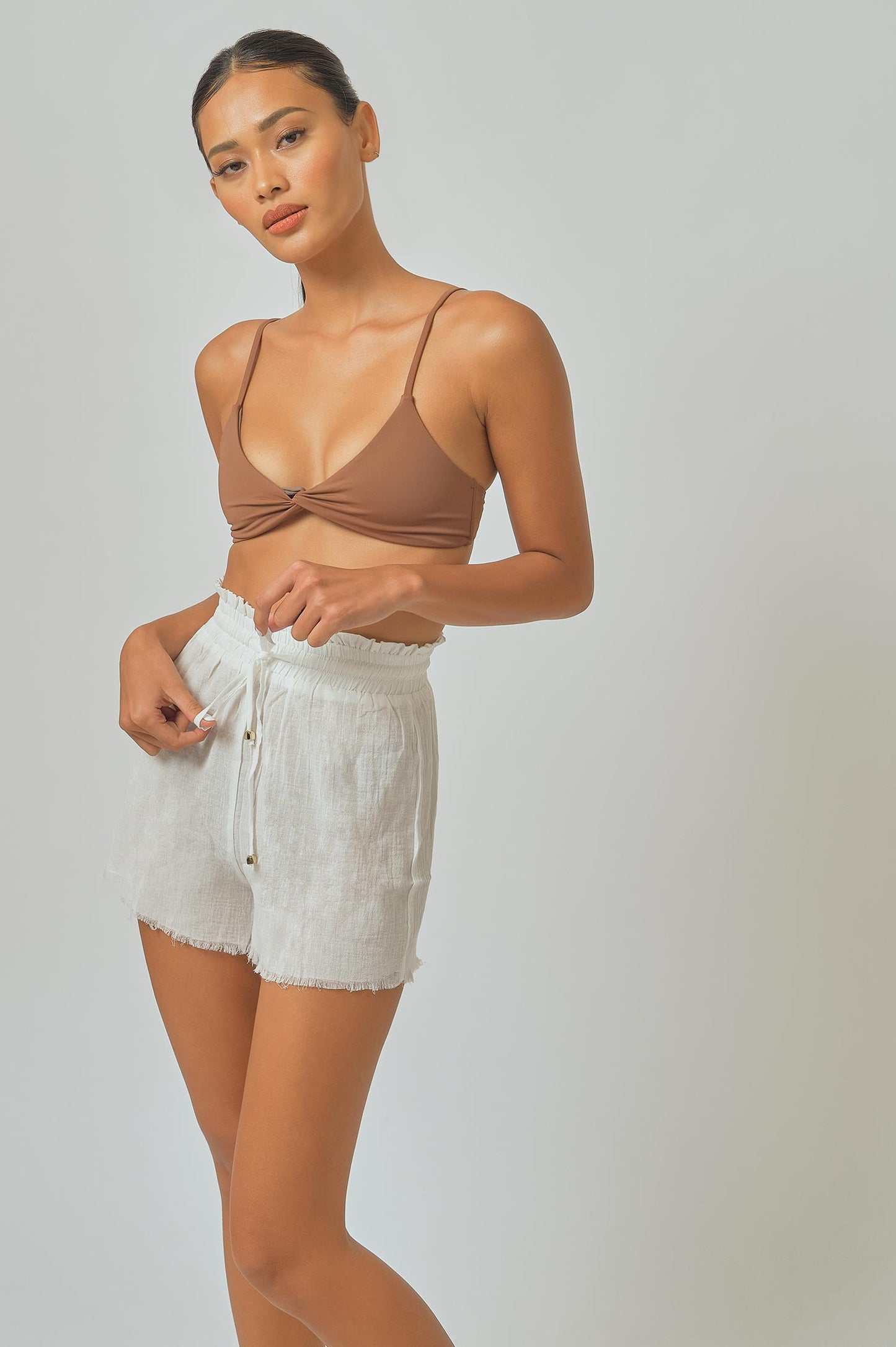 Cami Linen Shorts / White - Bikinis & Beachwear | Blackbough Swim